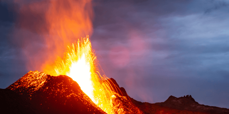 黒曜石　火山

